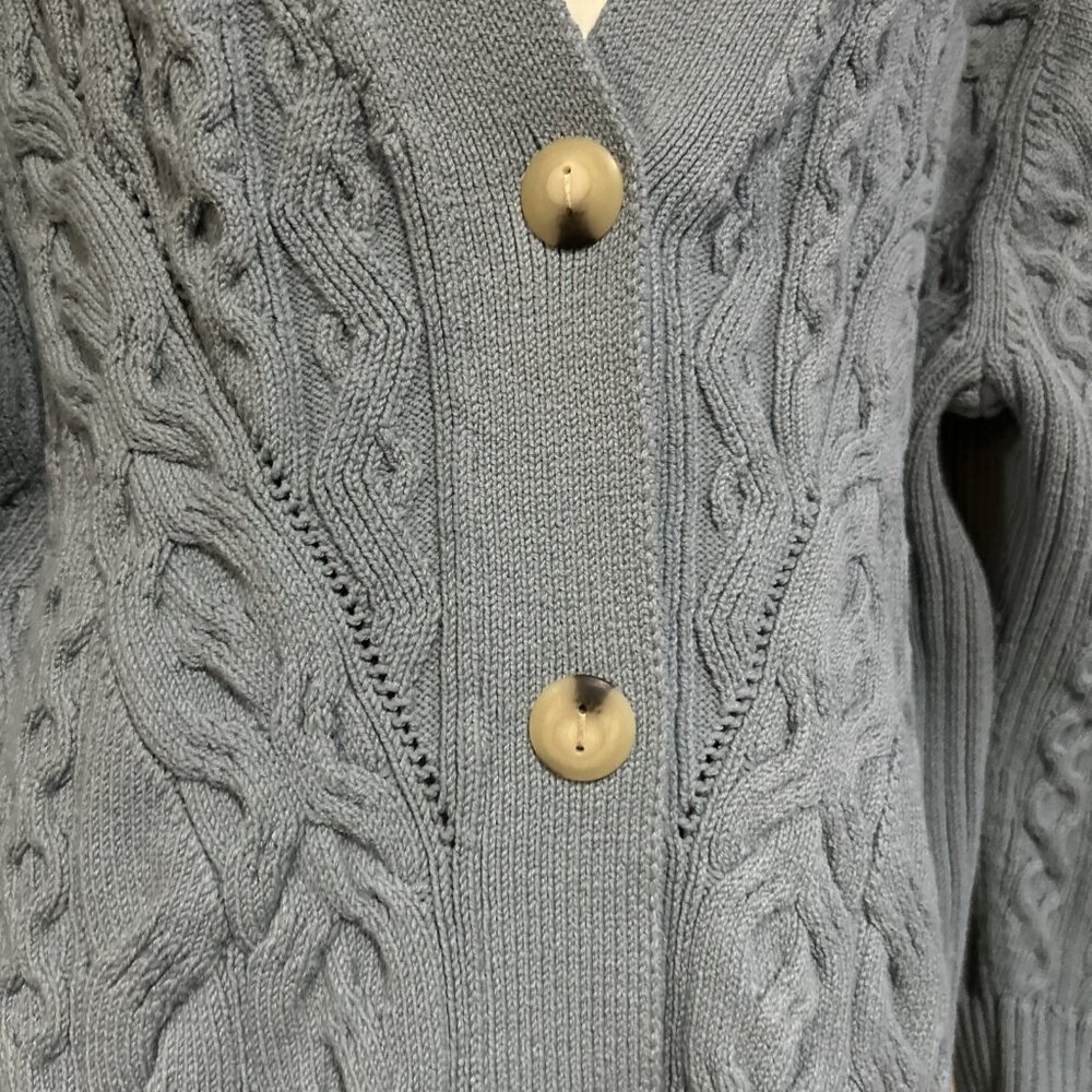 Vince Aran Cable Knit Womens Cardigan Sweater Size M Buttons Blue Long Sleeves - Picture 4 of 13